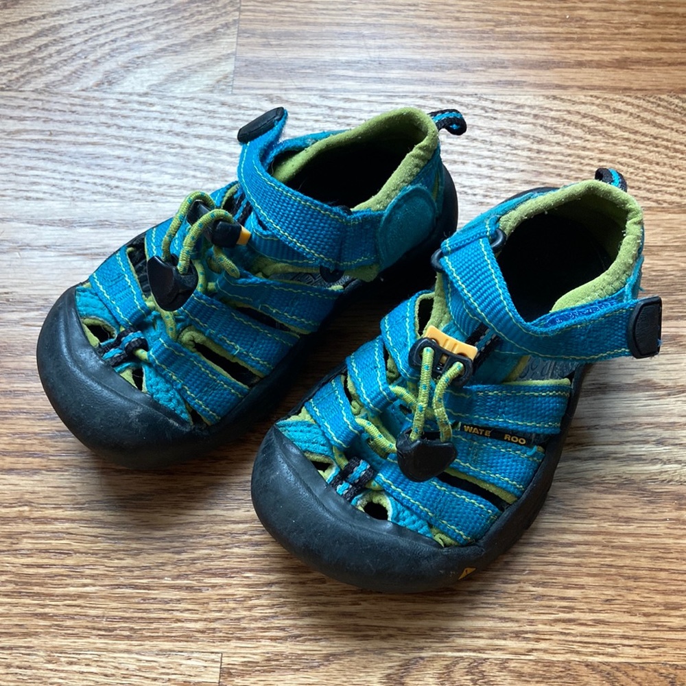 Keen Newport H2 Toddler 8 - Blue Green Outdoor Water Adjustable Sandals